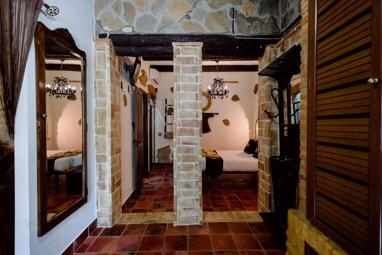 Hotel Rural Finca La Herencia Guadalcanal Luaran gambar
